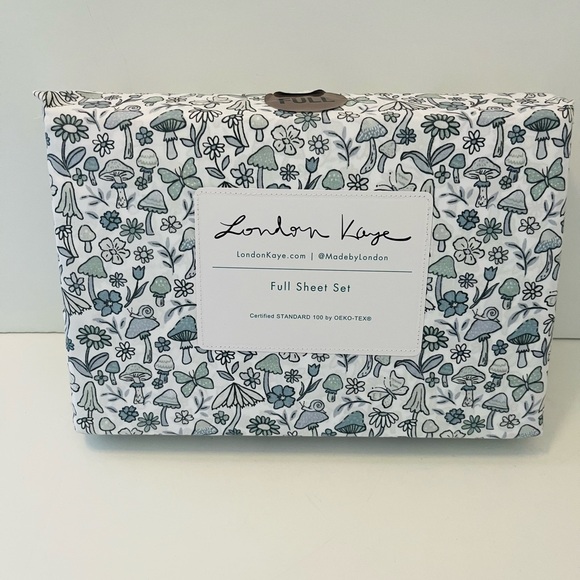 London Kaye Mushrooms Flowers Butterflies Snails Leaves White Full Sheet Set - Picture 1 of 12